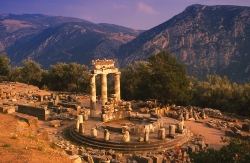 images/rel tholos 2.jpg